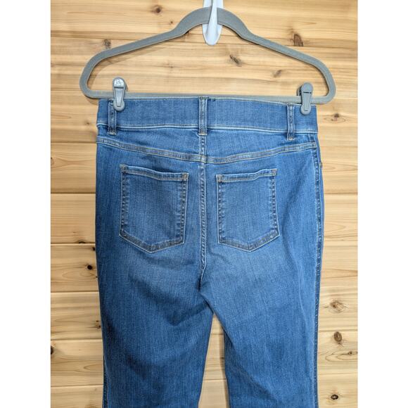 Spanx Jeans Womens Medium Blue Flare Leg Medium Wash - Picture 3 of 10
